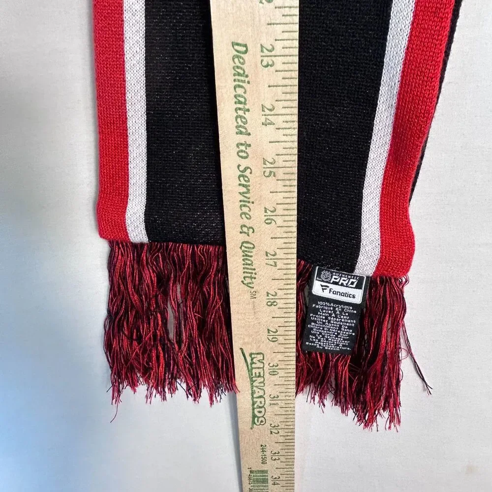 Fanatics NWT Calgary Flames Hockey NHL Red Black 2 Sided Knit Scarf with Fringe